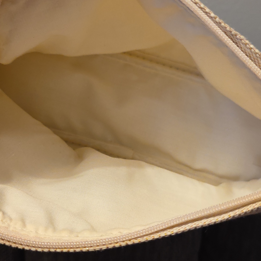 L'OCCITANE Tan and Gold Glitter Cosmetic Pouch - Picture 4 of 4